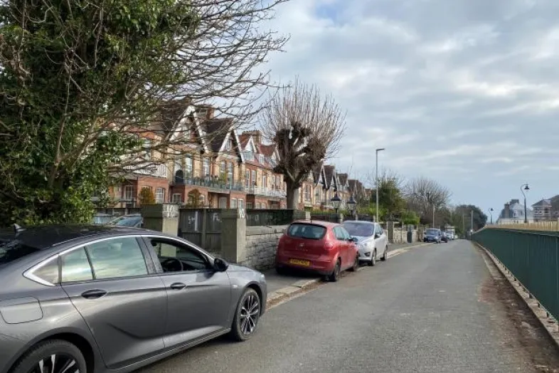 Flat 2, 10 Queens Gate, Lipson, Plymouth PL4 7PW