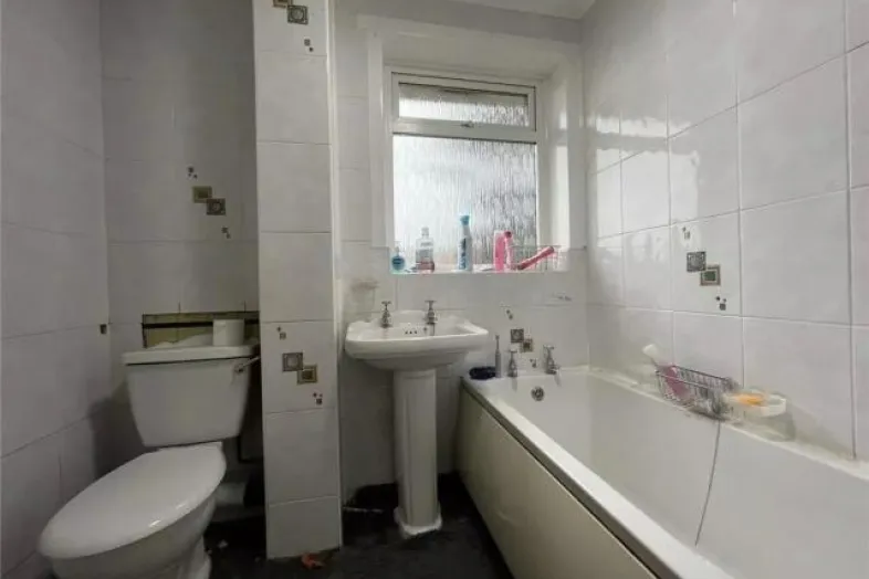 5 Snape Hill Close, Dronfield, Derbyshire S18 2GS