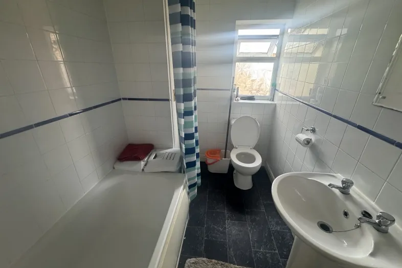 Flat 4a Station Road, Ainsdale, Southport, Merseyside PR8 3HS