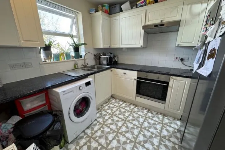 2 Carn Bargus, Whitemoor, Nanpean, St. Austell, Cornwall PL26 7XF