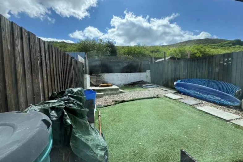 2 Carn Bargus, Whitemoor, Nanpean, St. Austell, Cornwall PL26 7XF