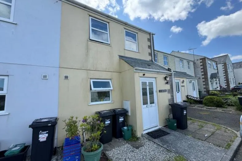 2 Carn Bargus, Whitemoor, Nanpean, St. Austell, Cornwall PL26 7XF