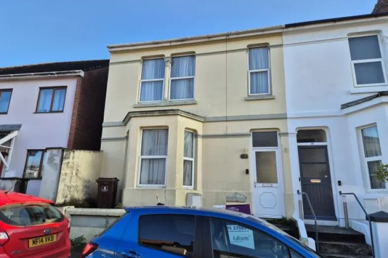 17 Third Avenue, Camels Head, Plymouth PL2 2EH