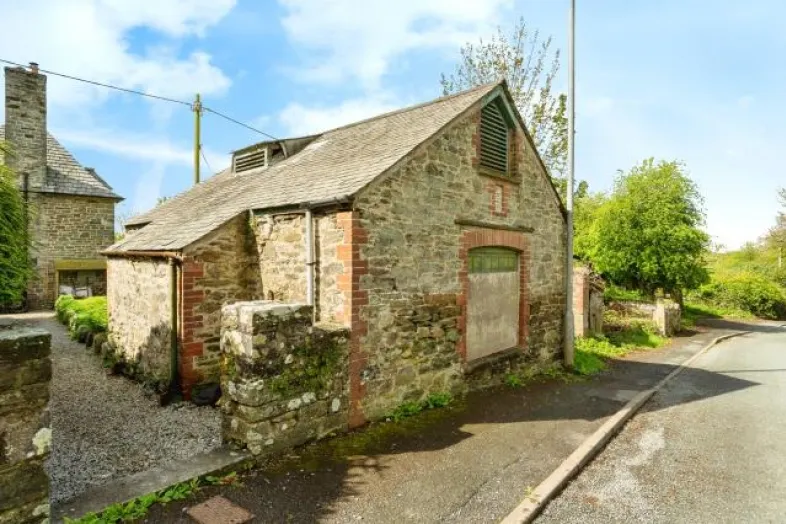 The Old Smithy, The Parade, Milton Abbot, Tavistock, Devon PL19 0NZ