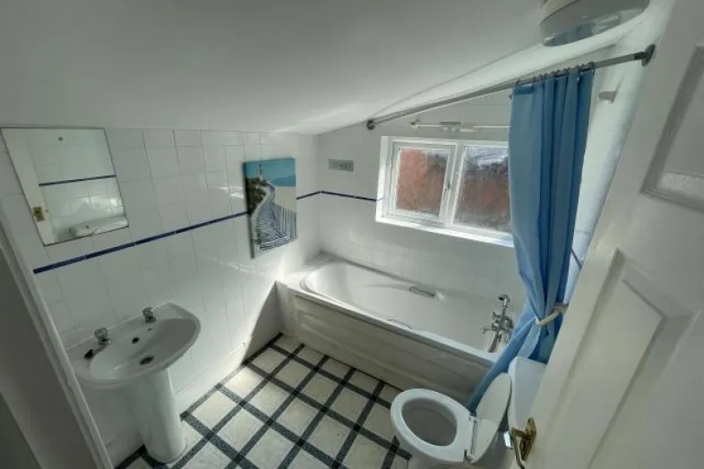 Flat 4a Station Road, Ainsdale, Southport, Merseyside PR8 3HS