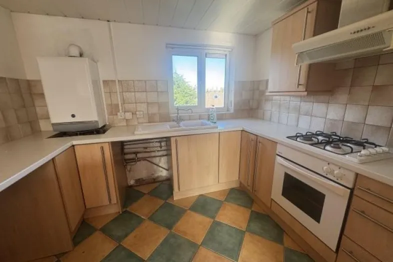 21b Warwick Road, Liverpool L36 1UU