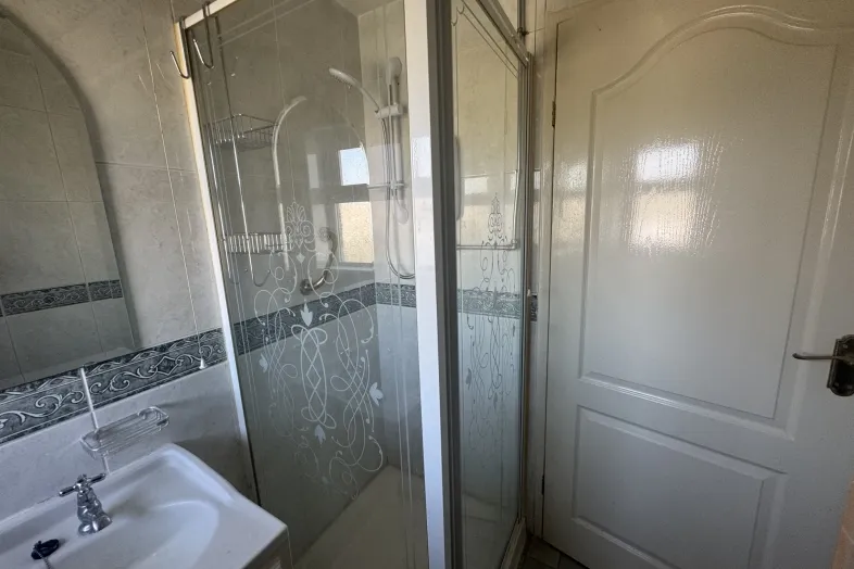 14 Crediton Close, Liverpool L11 0AS