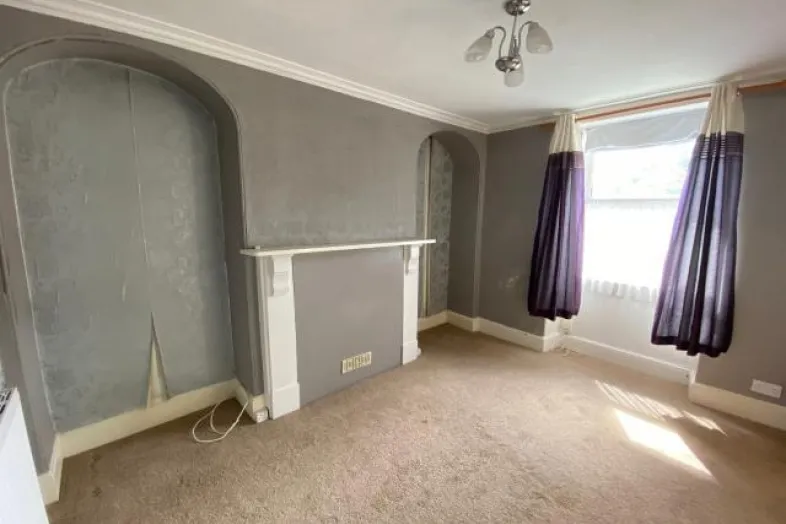 51 Old Exeter Road, Newton Abbot, Devon TQ12 2NH