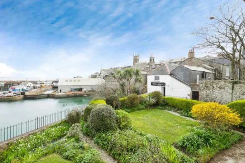 4 Abbey Street, Penzance, Cornwall TR18 2JZ