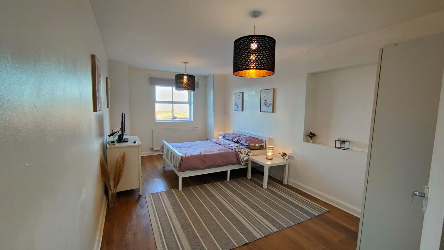 17-19 Madina House, Downs Road, Luton, LU1 1QP