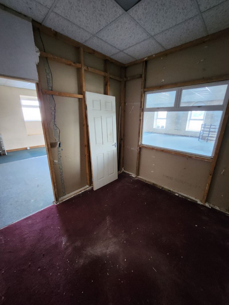 27 Bridgend Road, Aberkenfig, Bridgend, Mid Glamorgan, CF32 9BG