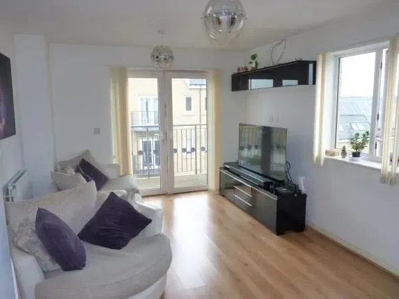 12 Constantine House, 1 Varcoe Gardens, Hayes, Middlesex, UB3 2FF