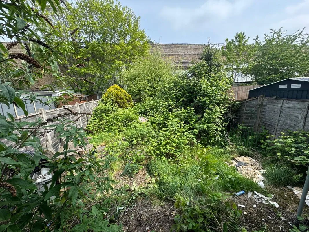 37 St. Margarets Avenue, Harrow, HA2 8BZ