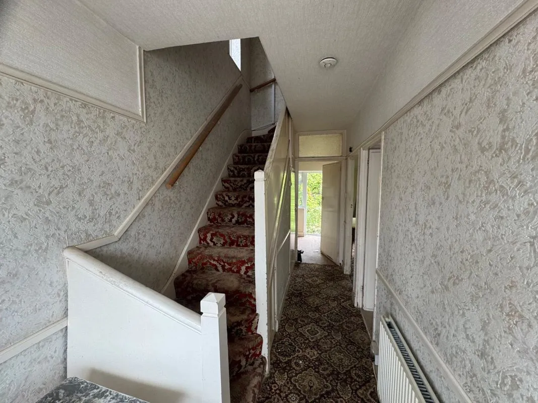 37 St. Margarets Avenue, Harrow, HA2 8BZ