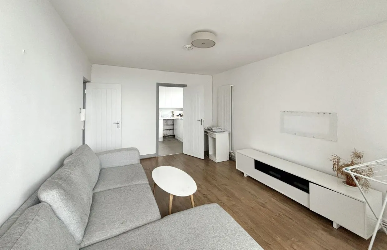 Flat 43 Arlington House, Evelyn Street, London, SE8 5QT