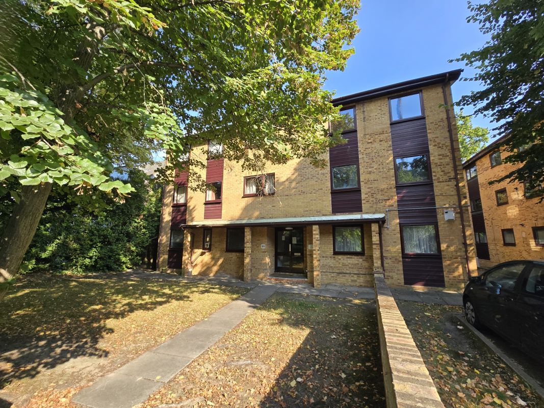 Lot 6 - Flat 3 Aspen Court, 88 Auckland Road, Crystal Palace, London, SE19 2DF