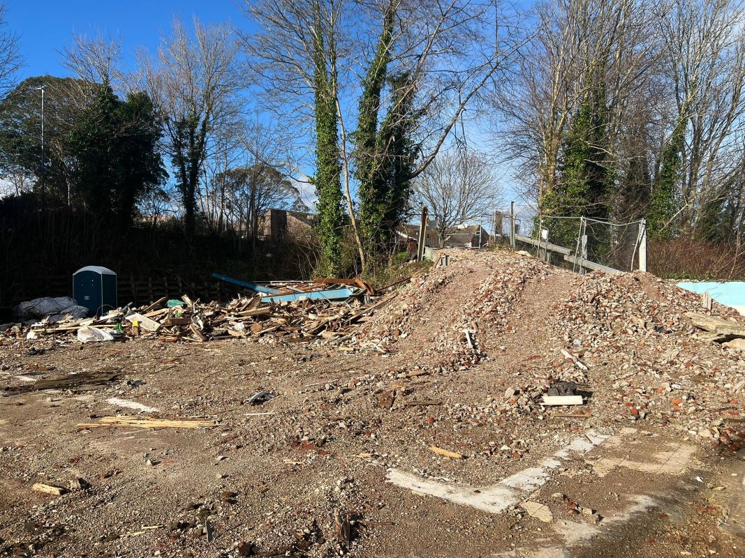 Lot 1 - The Garden Sports and Leisure Club, 10 Antony Road, Torpoint, Cornwall, PL11 2JW