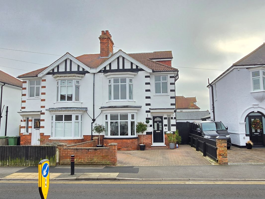 Lot 9 - 83, 91 & 95 Queens Parade, Cleethorpes, South Humberside, DN35 0DQ