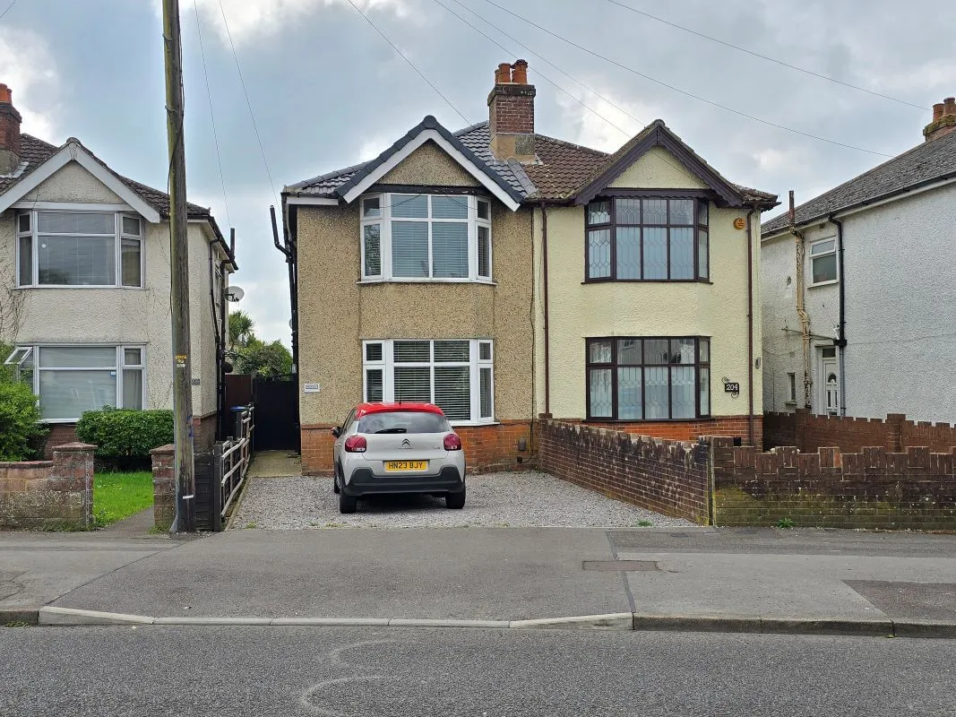 Lot 19 - Portfolio of 9 Freehold Ground Rent Investments in, Mowbray Road, North East Road, Pear Tree Avenue, Southampton, Hampshire, SO19