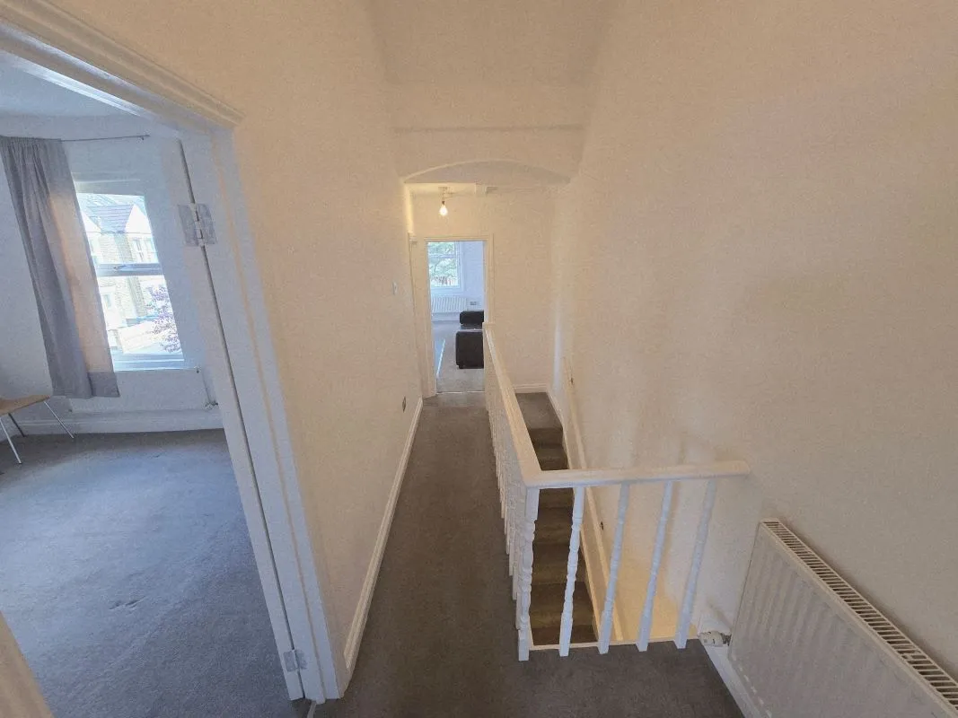 Lot 10 - 48 Dryden Road, Wimbledon, London, SW19 8SG