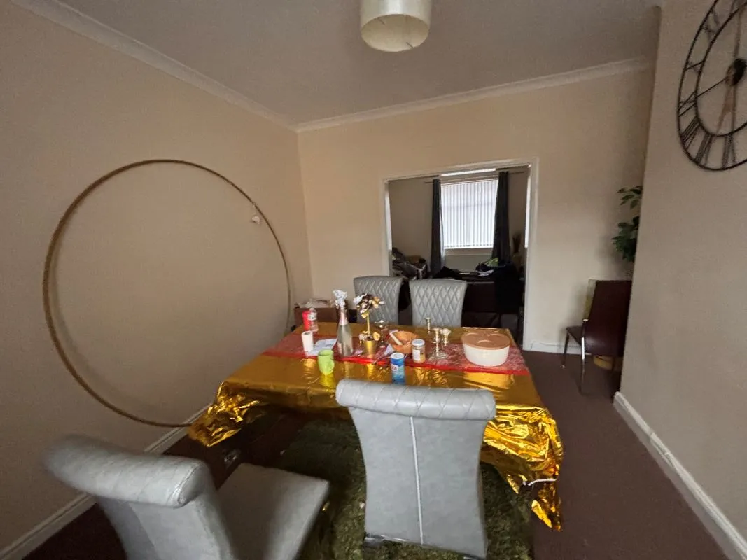 Lot  - 17 Bell Street, Bishop Auckland, County Durham, DL14 6BA