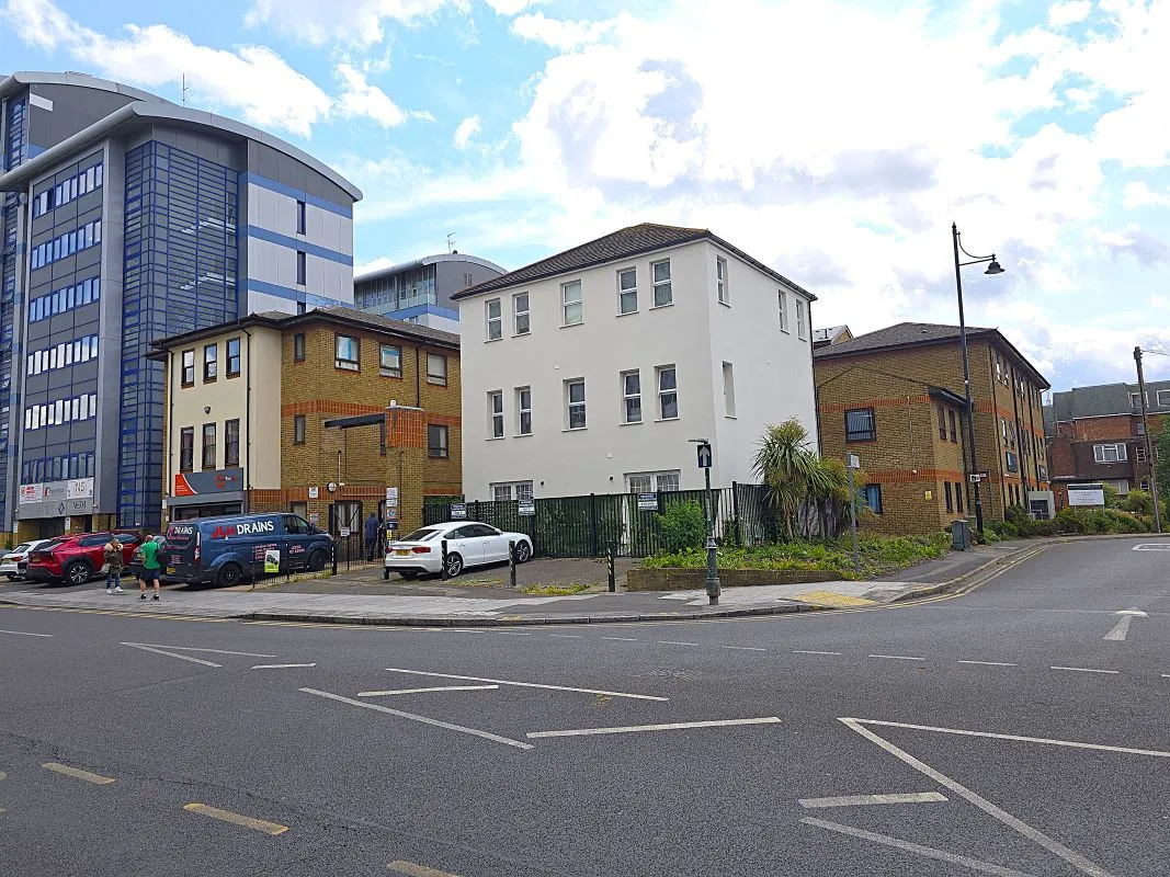 Lot  - Flats 1 - 6, 1 Chandlers Way, & 9 Holgate Court, Western Road, Romford, Essex, RM1 3JS