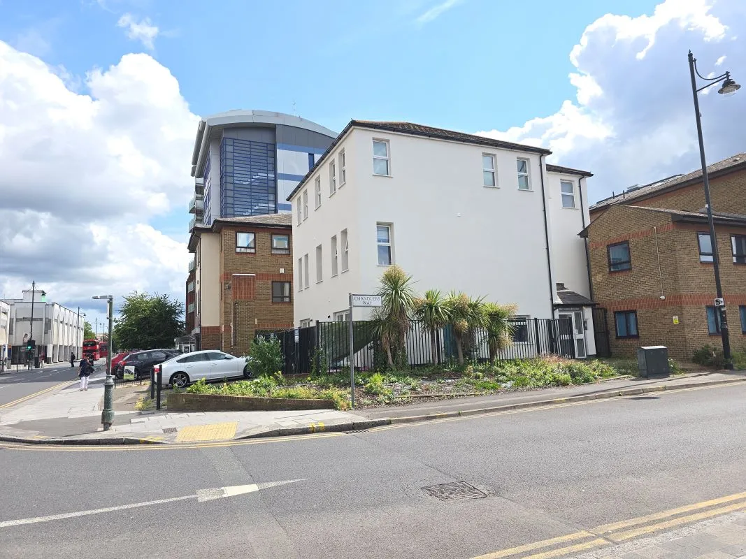 Lot  - Flats 1 - 6, 1 Chandlers Way, & 9 Holgate Court, Western Road, Romford, Essex, RM1 3JS