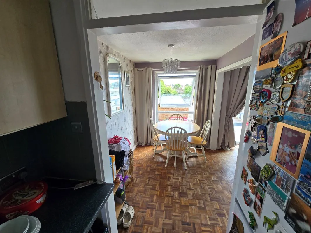 Lot  - 75 Kyoto Court, Bognor Regis, West Sussex, PO21 2UL