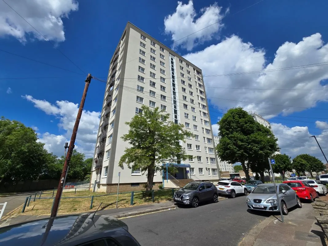 Lot 8 - 123 Keys House, 3 Beaconsfield Road, Enfield, Middlesex, EN3 6UY