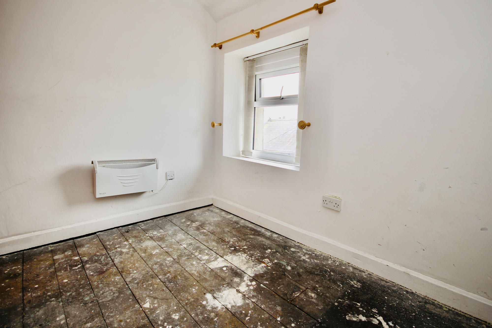 Flat 3, 1 St. Cybi Street, Holyhead, LL65 1DS