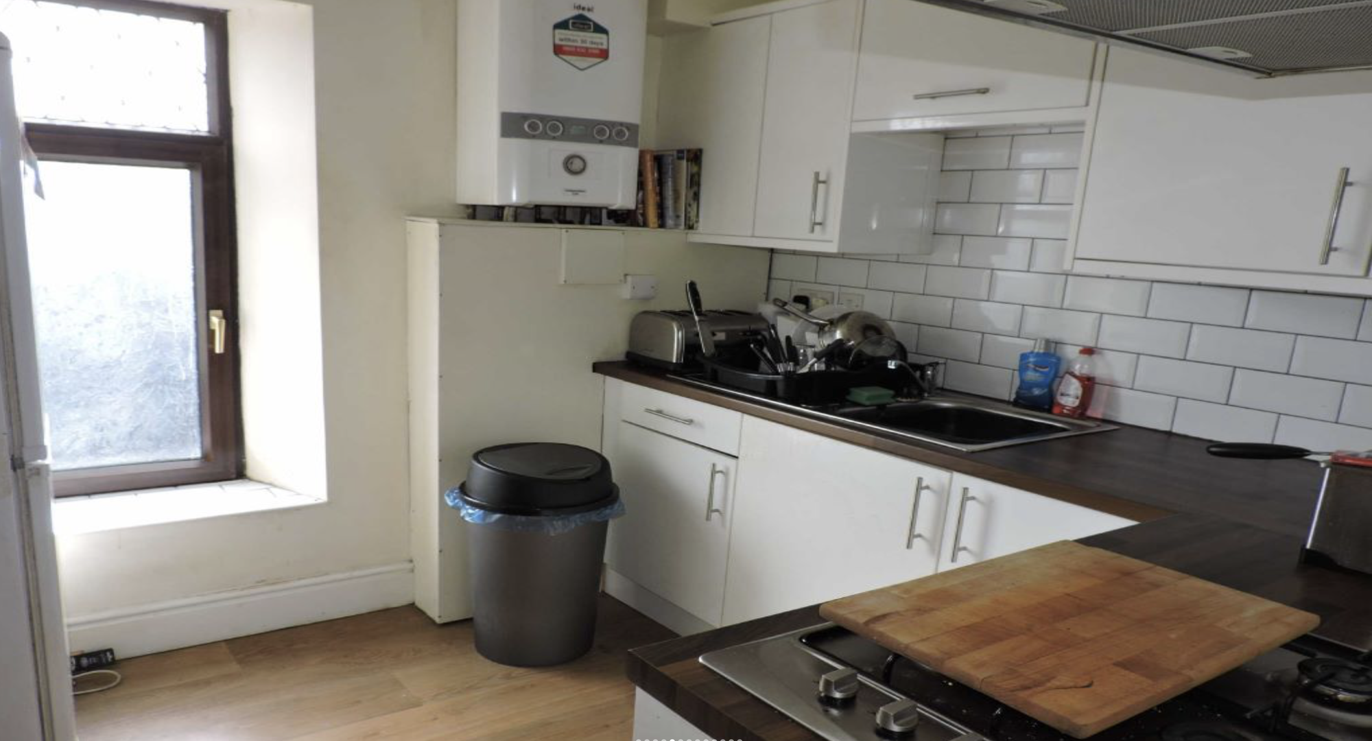 72A Wind Street, Ammanford, Carmarthenshire SA18 3DR