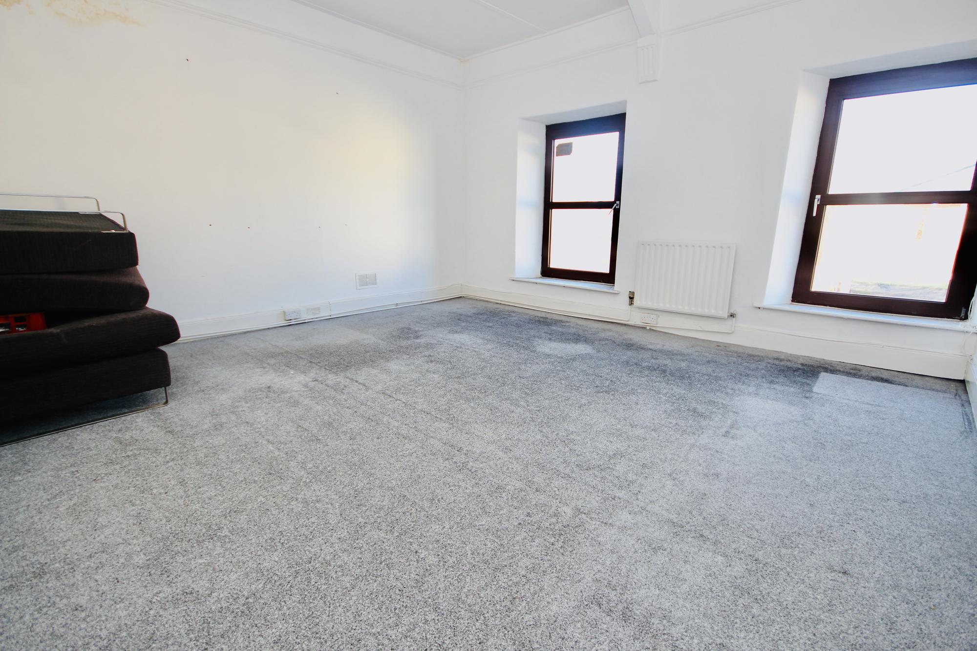 74A Wind Street, Ammanford, Carmarthenshire SA18 3DR