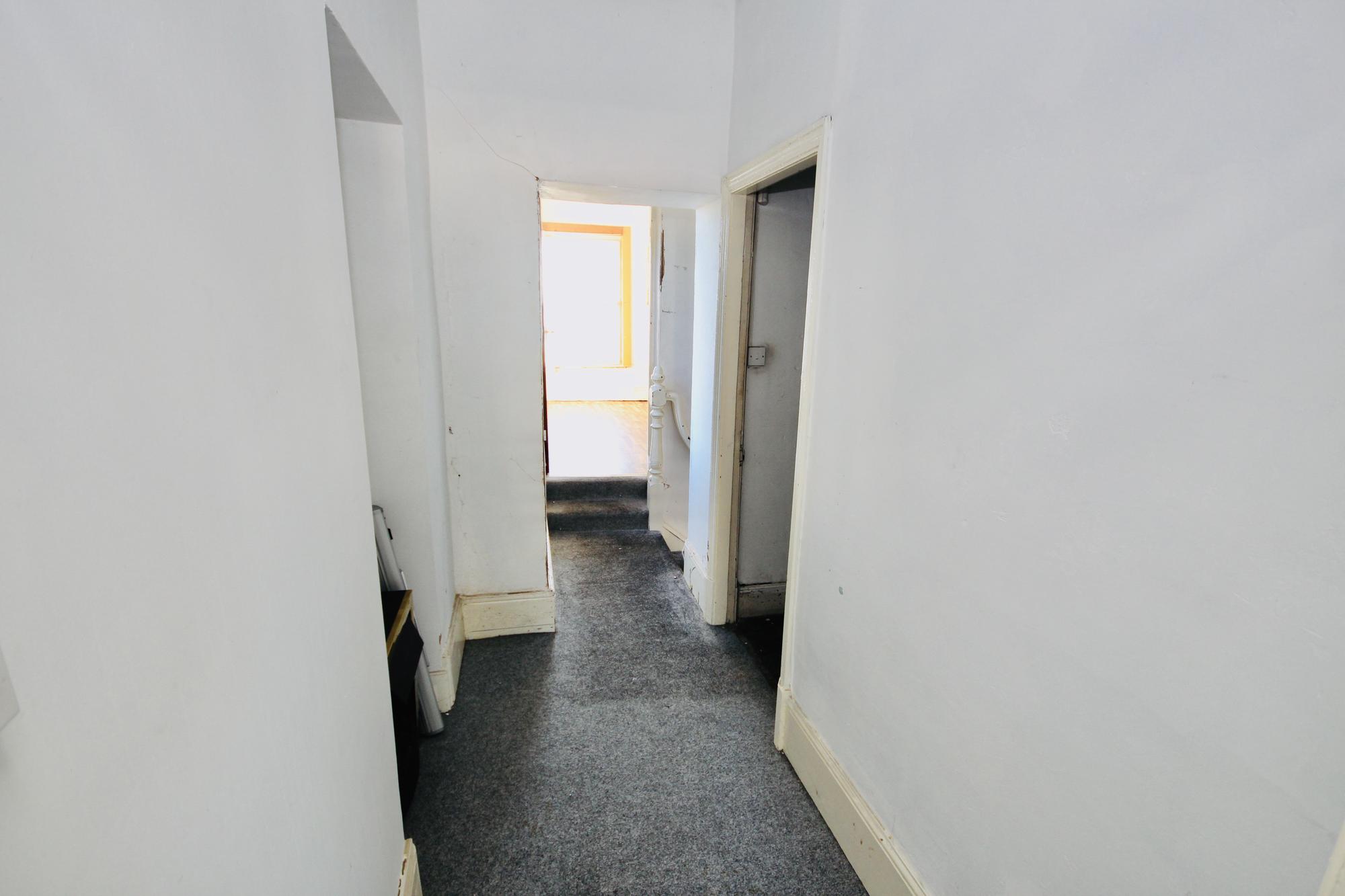 74A Wind Street, Ammanford, Carmarthenshire SA18 3DR