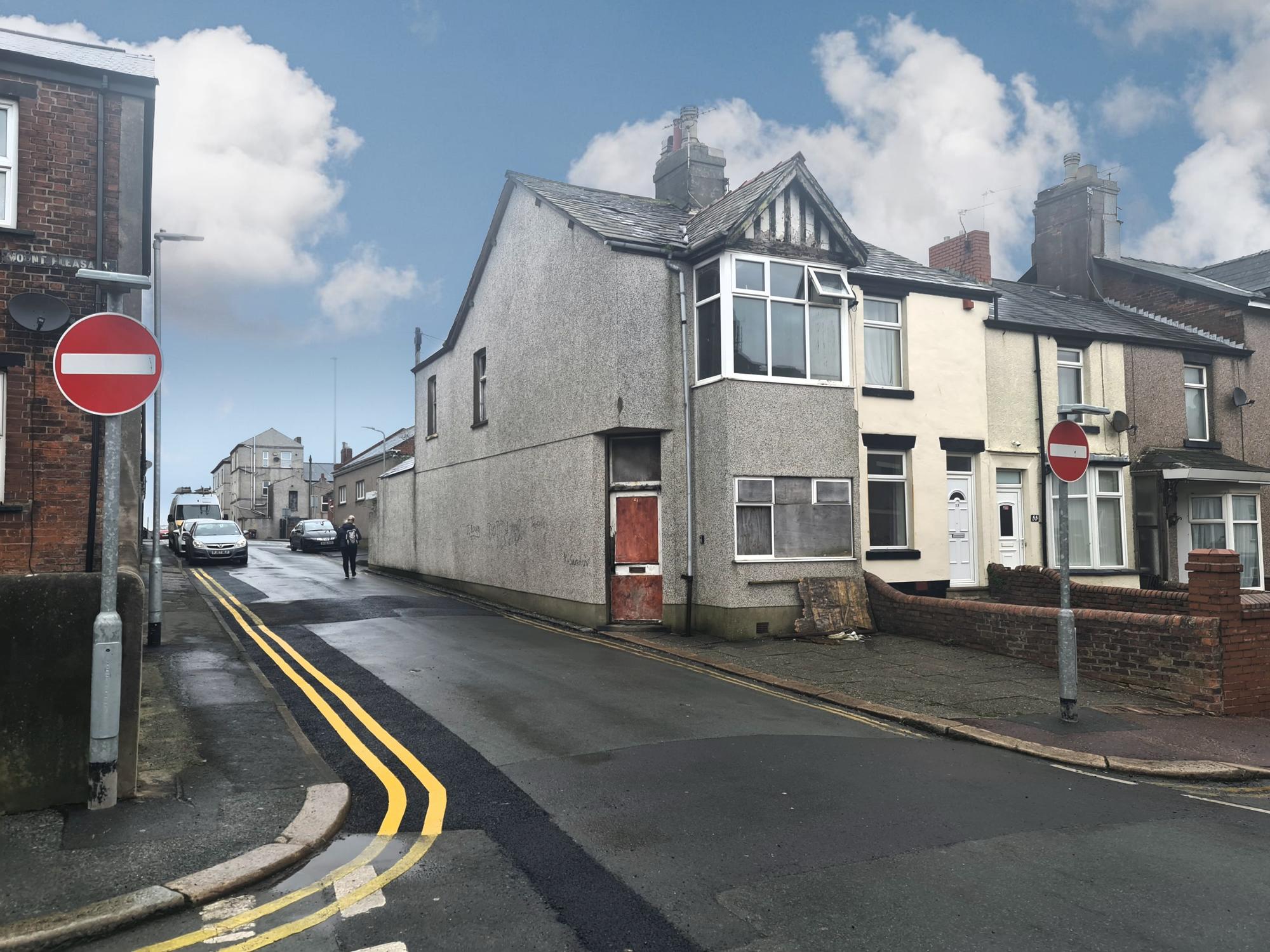 51 Mount Pleasant, Barrow-In-Furness, LA14 2DQ
