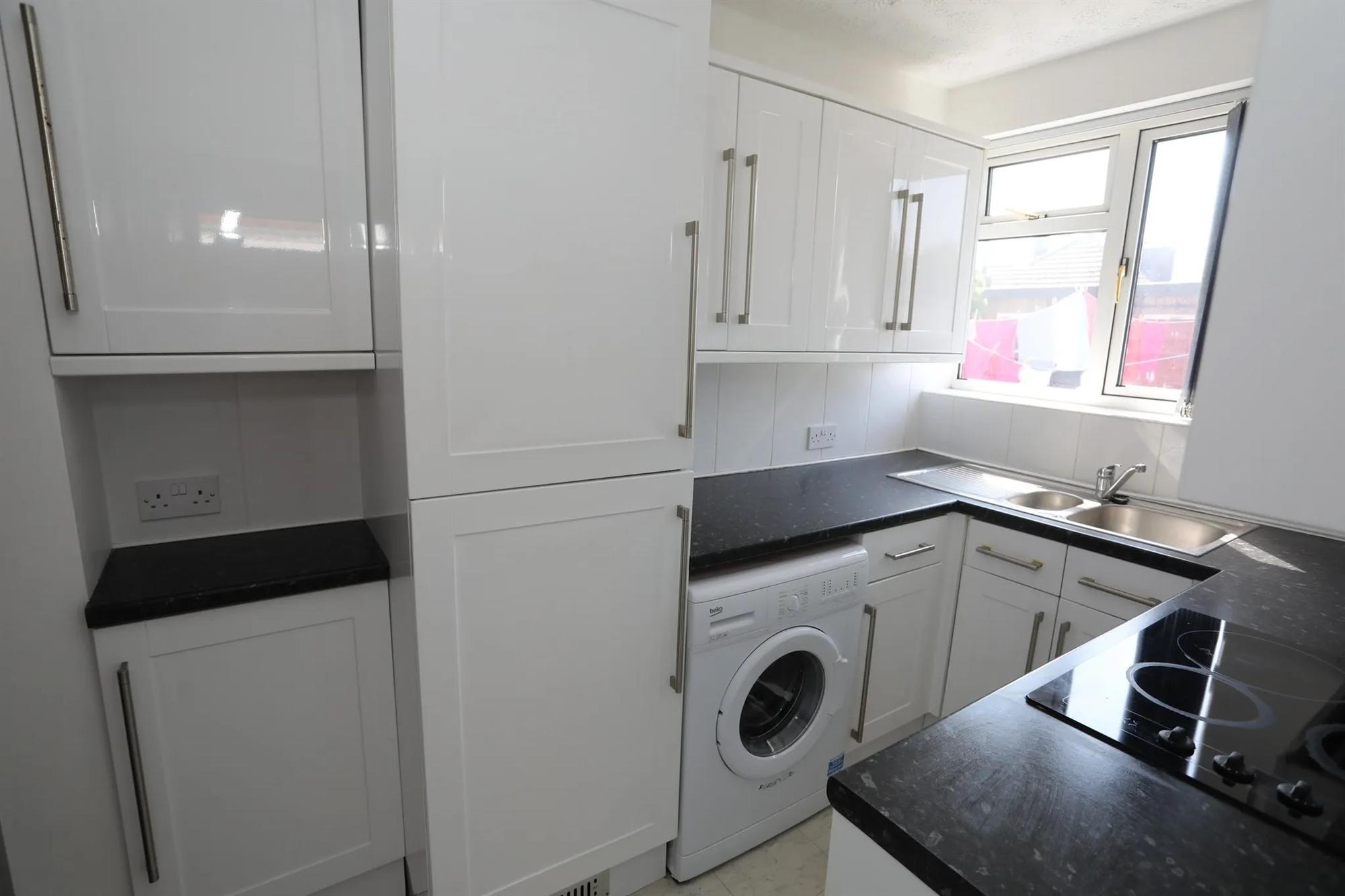 3 Highfield Crescent, Bilton, Hull, HU11 4ED