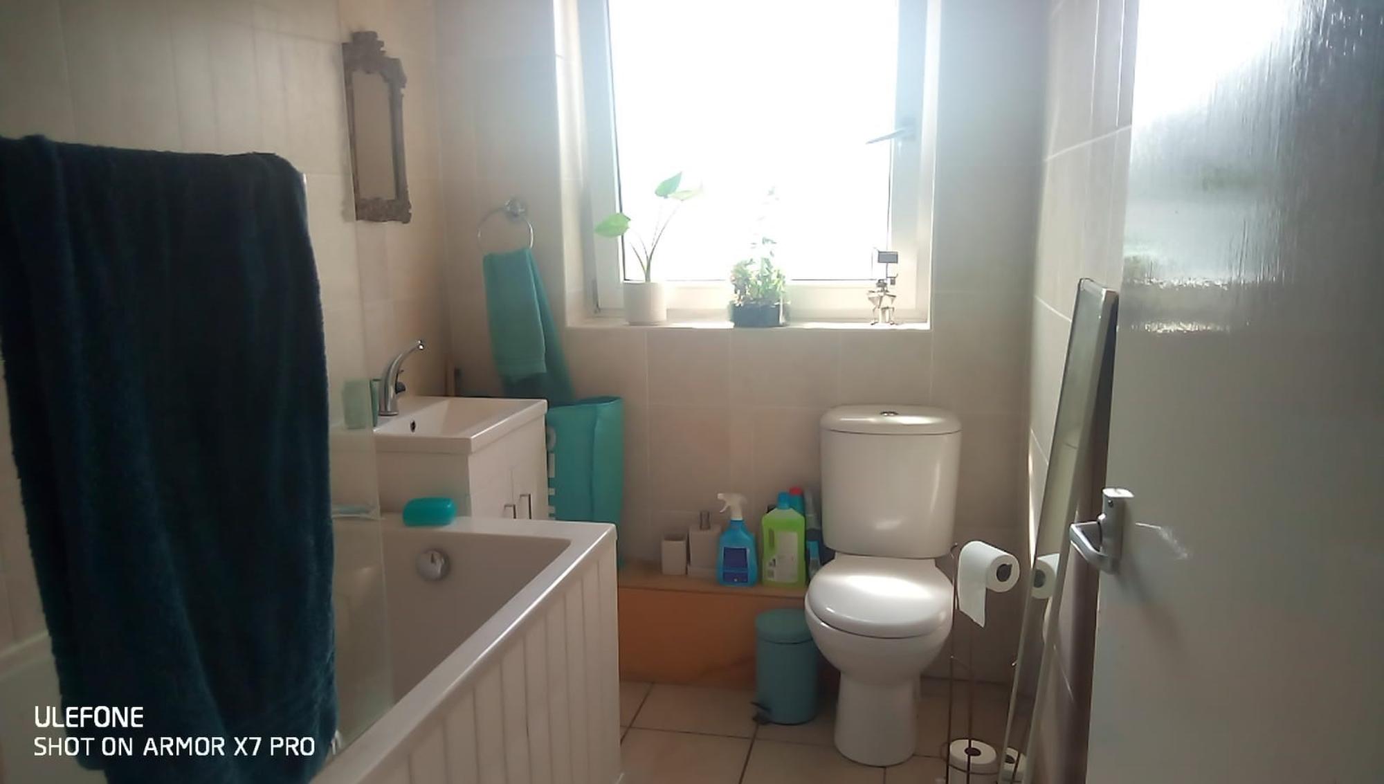 24 Courtlands Avenue, London, SE12 8HZ
