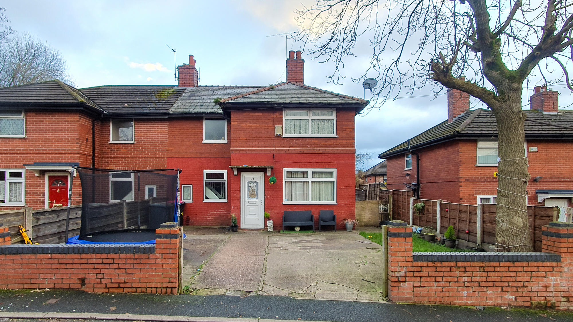 14 Normanton Avenue, Salford, M6 8BS