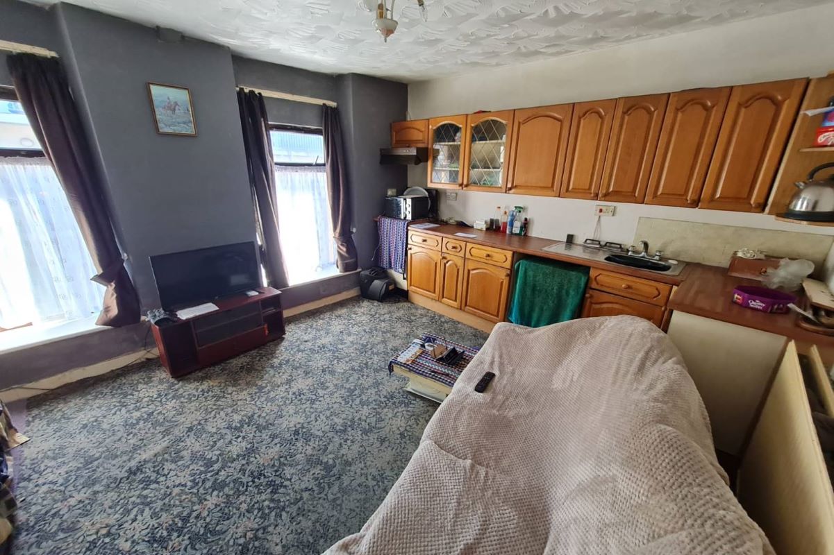 51 Perrott Street, Treharris, Mid Glamorgan, CF46 5ET
