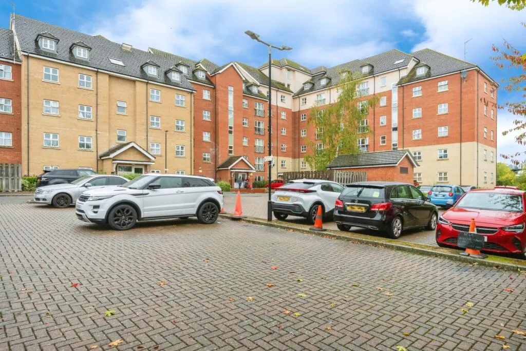 1 bed Apartment