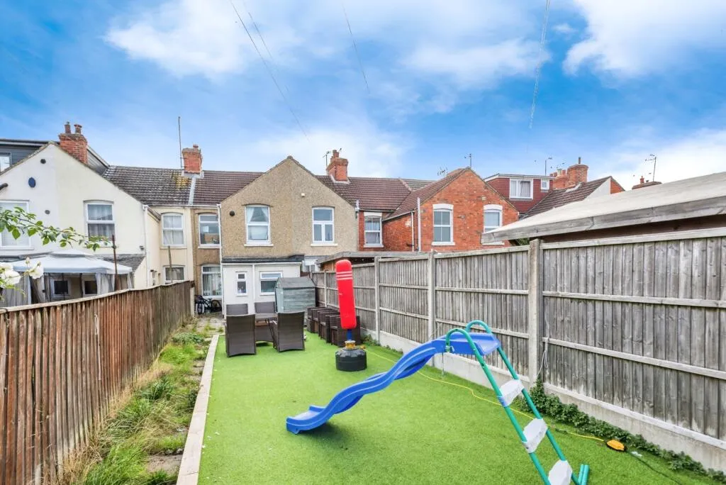 2 bed Terraced