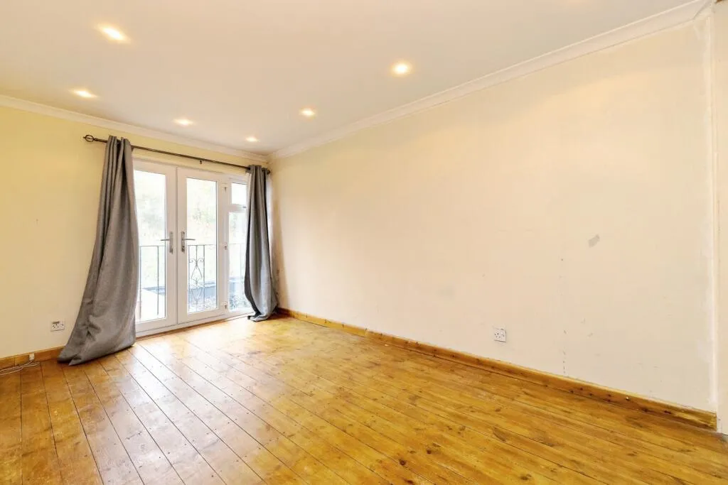 3 bed Terraced