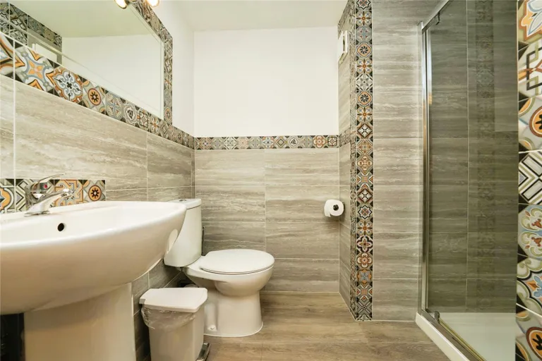 13 bed Hotel