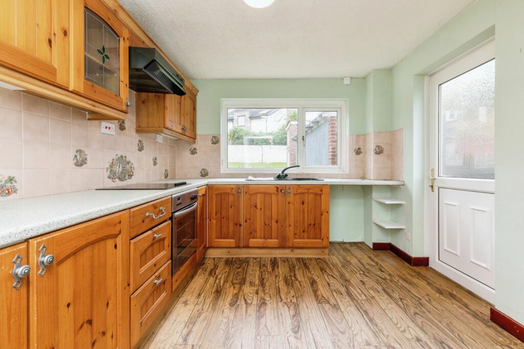 3 bed Semi-Detached