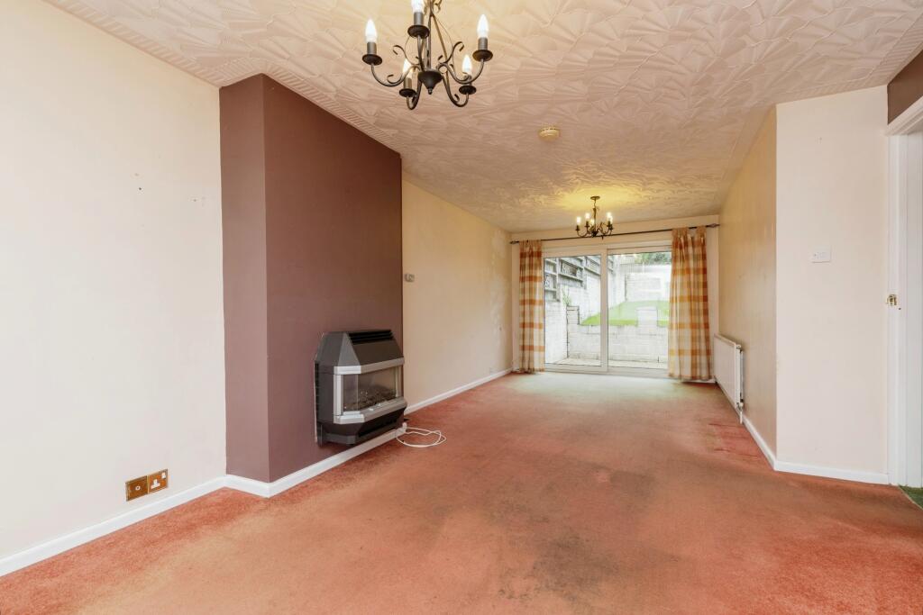 3 bed Semi-Detached