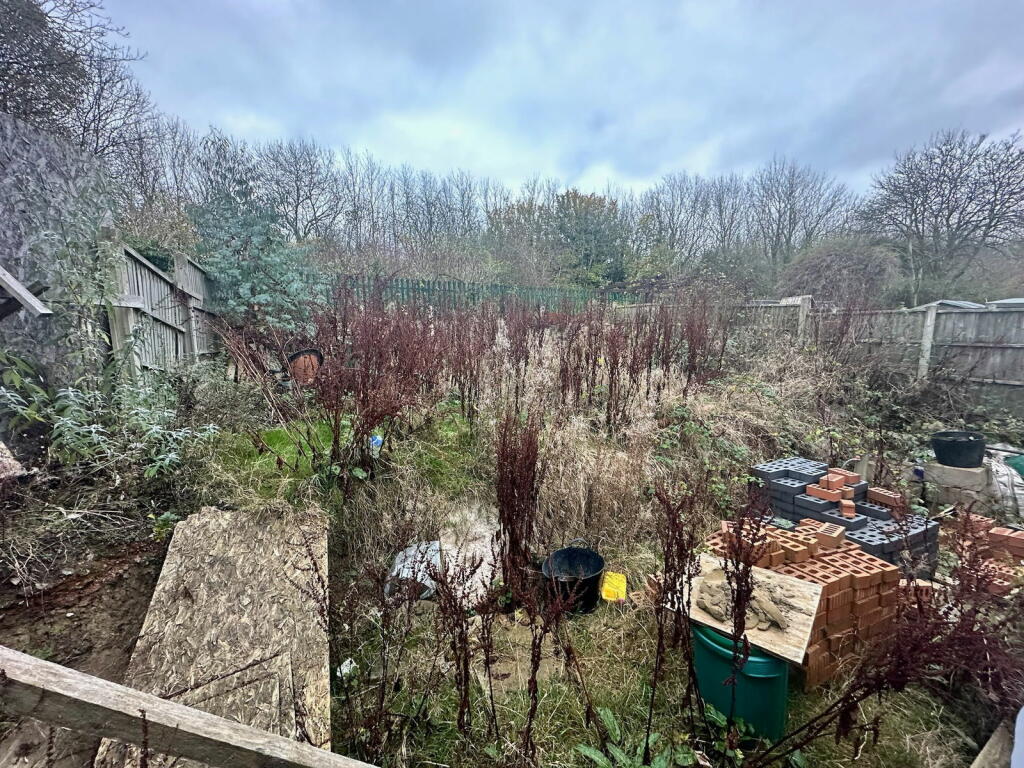 2 bed End of Terrace