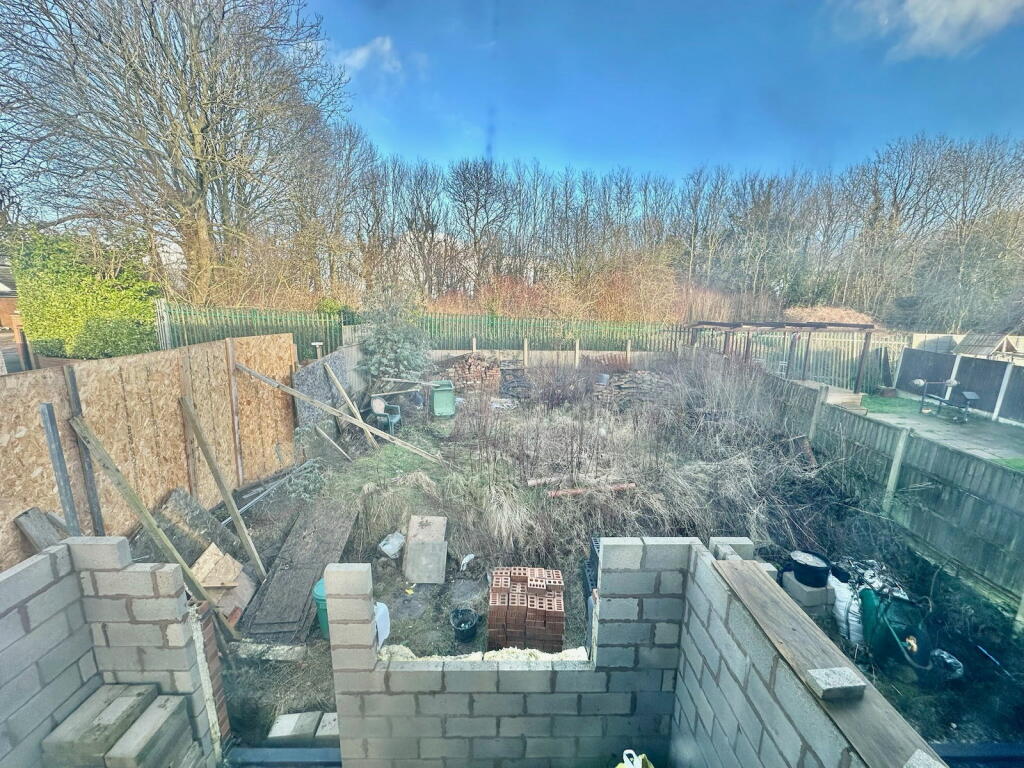 2 bed End of Terrace