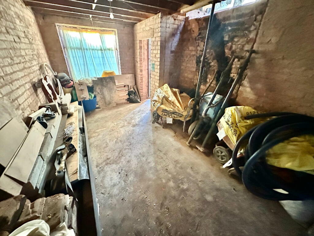 2 bed End of Terrace