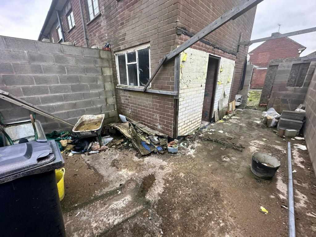 2 bed End of Terrace