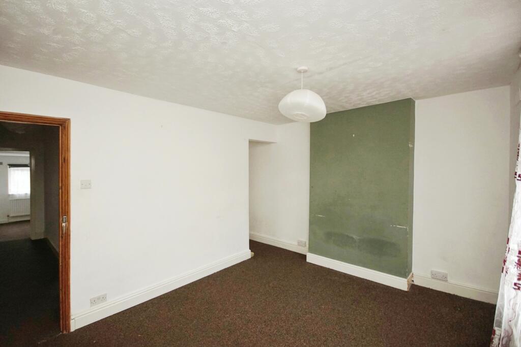 3 bed Terraced