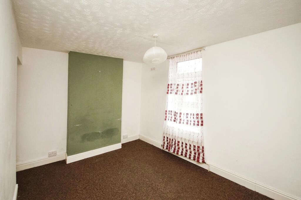 3 bed Terraced